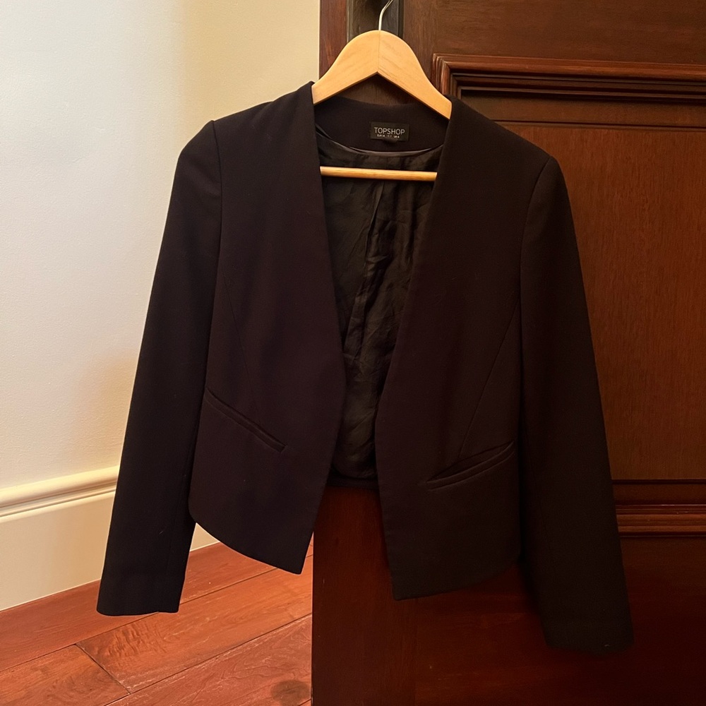 Top Shop Collarless Short Black Blazer